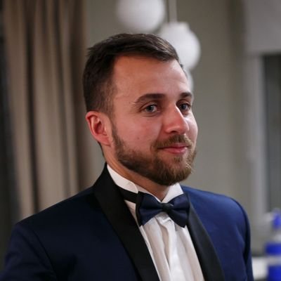 bechilandia's profile picture. UI / UX Designer @freelanceando. Programador reprimido.