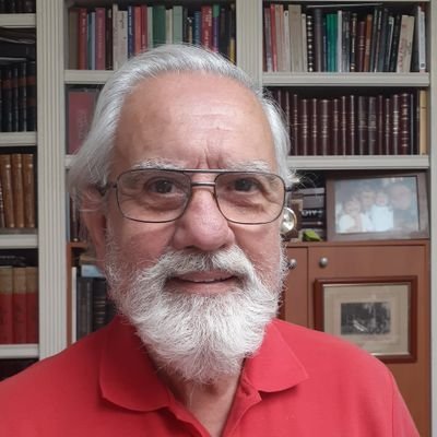 Empresario, formado en Derecho,agricultura ,Consultor RSE, Coaching , LOBBY , EN GERENCIA PUBLICA , Blogger . Cultor #caballoChileno #,PATRIOTA.