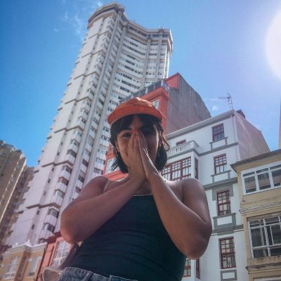 clarajenjo's profile picture. Comunicación y gestión cultural. @cumplebloque @asimetricaorg