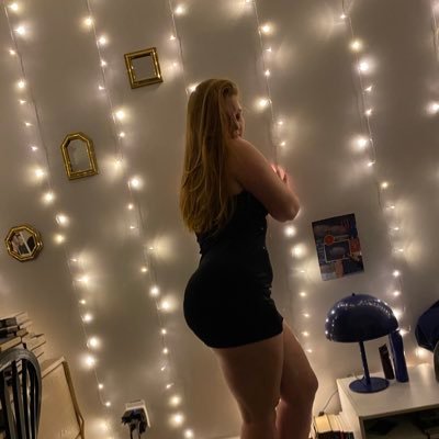 shamanthashank's profile picture. an og swiftie (she/her)