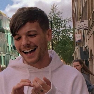 vogiepayne's profile picture. {•𝒎𝒂𝒓𝒂𝒖𝒅𝒆𝒓𝒔 𝒆𝒓𝒂•}«𝒔𝒉𝒆/𝒉𝒆𝒓»
|«𝒐 𝒂𝒃𝒔𝒖𝒓𝒅𝒐 𝒑𝒐𝒆𝒕𝒊𝒄𝒐 𝒒𝒖𝒆 𝒆𝒙𝒊𝒔𝒕𝒆 𝒆𝒎 𝒎𝒊𝒎»|