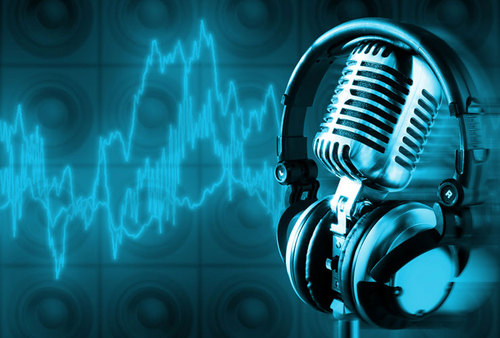 DJ Paulie is Americas Most Loved Internet Radio Celebrity & Music Producer. See him perform live from Coast to Coast.
