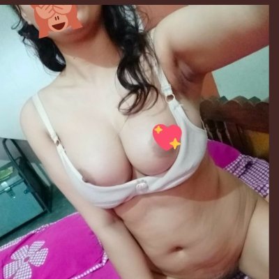 Desiwife3's profile picture. Payment karo aur video call karo
(Easypaisa)