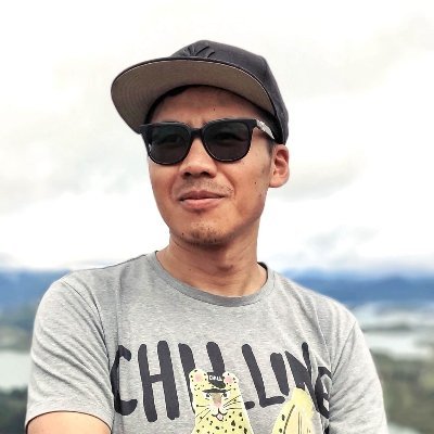 👨🏿🔧曾经的非洲石油工程师 ✍️现在的内容创作者 🌍环球旅居第四年🥥数字游民生活方式践行者➡️点击加入全网最大中文数字游民社群:
https://t.co/xWzKNIs2zt