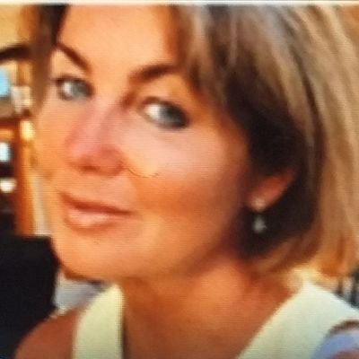 A devoted Swim Mum,Wife, Safeguarding Consultant and retired Police Chief Superintendent .....ohhh and #Hunter on C4 #Hunted📽 (main series5 )❤🏊♀️🤭🎬😎