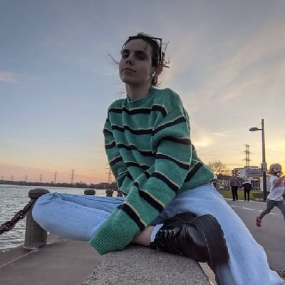 jennyyred's profile picture. 