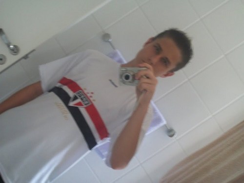 Sempre jogαndo com rαçα; αgitαndo a massa
　　 　　　　 　　tendo suα trαdiçαo;
　　 　　　　 　　como honrro o meu Sαo Pαulo!

　　 　　http://t.co/I1igXce5hS