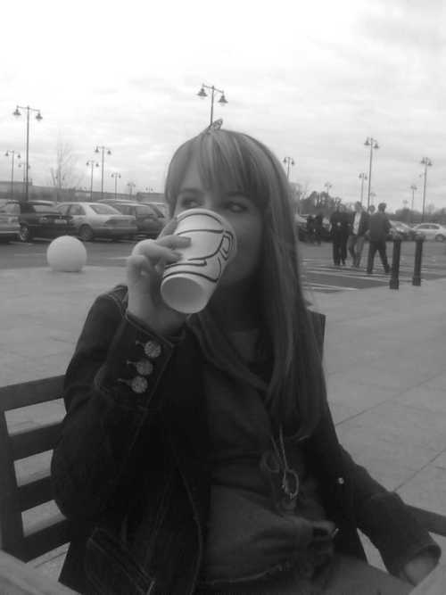 EmmzW's profile picture. HeY - Just Tryin Diz Ting Ou ! Dnt Really Get It But Sure Ah-Well ! - Cya =] -Emz'-x