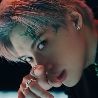 CR4WLINGCHA0S's profile picture. T H E C R A W L I N G C H A O S