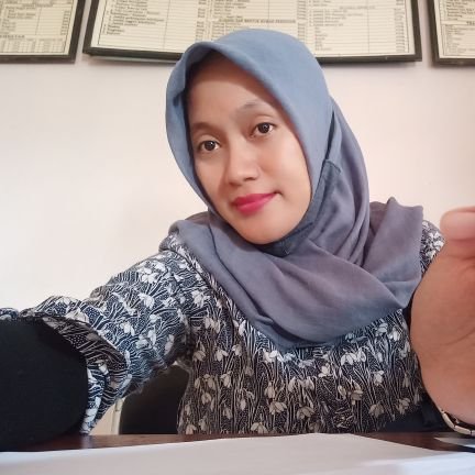 PutriNgawi7's profile picture. 