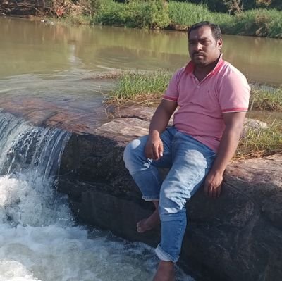 AvinshDev's profile picture. 