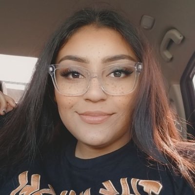 JaileneM1's profile picture. I love food, my dogs, E, & HB 💜|17er