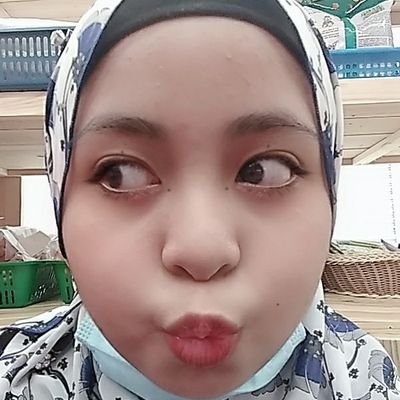 saya seorang yang meminati puisi,dan saya akan menghantar tentang puisi juga