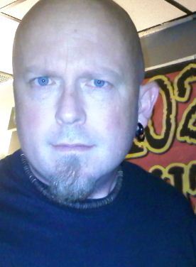 Eevilempire's profile picture. I was born, someday I'll be dead.  Somewhere in between those two events I plan on taking over the world.  Tag along if you want!