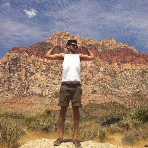 peshstyle's profile picture. 