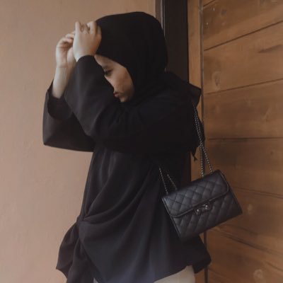 Trianytriany's profile picture. 