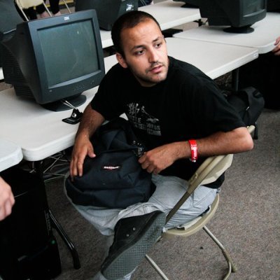 Ancien joueur CS1.6, leader chez aAa, Hostile Record, ArmaTeam & bien d'autres.
Elu 5e meilleur joueur français de la décennie 2000-2009