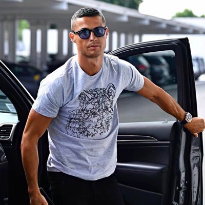 achraf02218243's profile picture. Salut