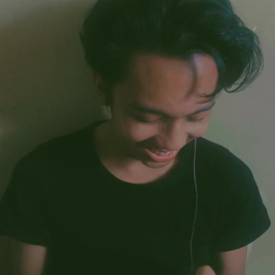 fiinahd's profile picture. currently playing as NPC