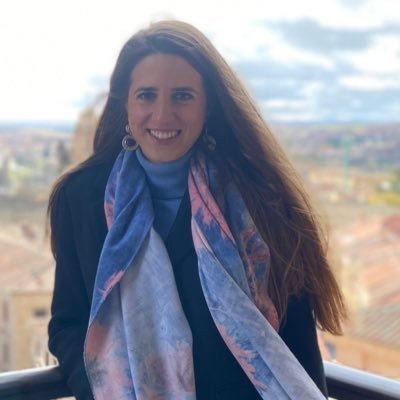 Me gusta DISFRUTAR de y con lo que hago. Biotecnología y Educación. With P for Paula, passionate, PhD in biotechnology, professor🚀💃🏼💐💜