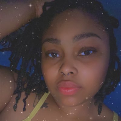 Mommy👩👧. Queen👸🏽. FireSign♈️. CGTC👩🏽🎓2021. Lochead since 2019🖤. From 313 to the 478📍🤷🏽♀️