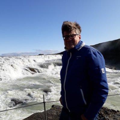 PalmenJohan's profile picture. Kommunikation är nyckeln, visuellt stöd är en rättighet. Grälar i sak, inte med person, har inget politiskt hem. Naturligtvis en Gooner!