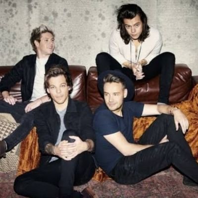 DIRECTIONER 💖 PLEASE CHOOSE LOVE
TREAT PEOPLE WITH KINDNESS IS MY MOTO❣️