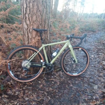 A runner who cycles. Cyclist who runs? Love both but take neither too seriously now. Belfast born and raised but now living in Surrey. Rugby Fan #LondonIrish