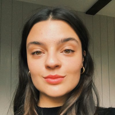 B R O O K E (she/her) 📚 i talk about books and sexy things 🥵 english lit @ UEA ✨ founder of #BooksWithBrooke & #ClassicsClub