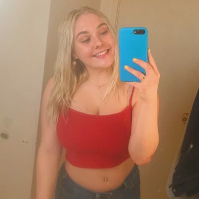 Instagram : hannahnichols__