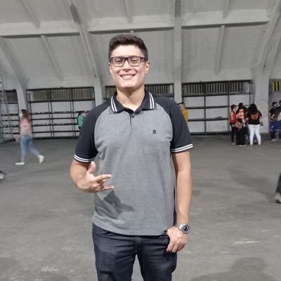 LucaasLevi's profile picture. Graduando em História, em defesa de uma sociedade livre e democrática e de uma educação libertadora.