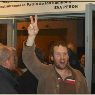 PatoDenholmOK's profile picture. Peronista✌ y Santacruceño❄. Hincha de River⚽️⚪🔴. Contador Publico✍.