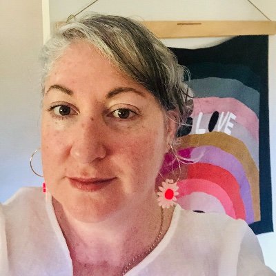 Pre service teacher, @macquarie university, who’s passion is inclusivity, and hands on learning experiences. Bilingual mother of five, music and food lover.