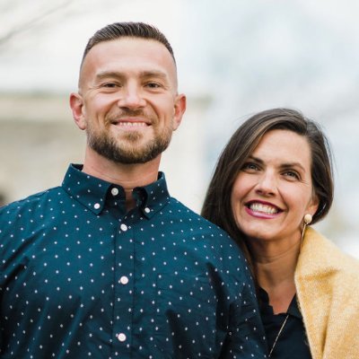 Follower of Jesus. 
Husband to Carrie. 
Father of 6 wonderfully crazy kids. 
Pastor at Del Ray Baptist in Alexandria, VA. 
Loves Jesus. 
Loves his family.