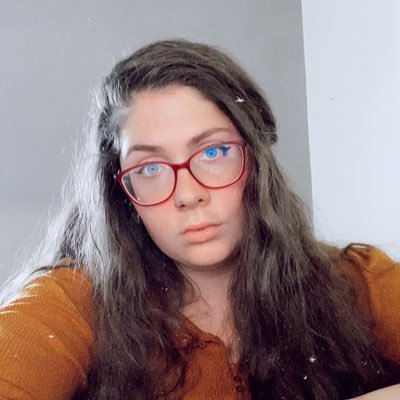 helenRAWR's profile picture. Concert Fanatic. Graphic Designer & Comedic Genius. Just a girl trying to adult. Can't stop this potty mouthed babe. 👌🏻🙏🏻