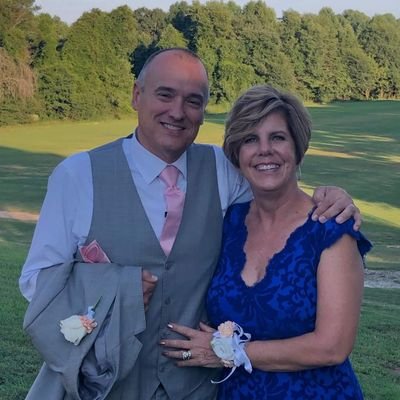 coachtomtop's profile picture. The greater danger 4 most of us is not that our aim is 2 high and we miss it, but that it is 2 low and we reach it.  ~~ Michelangelo Family & Faith #ATTEmployee