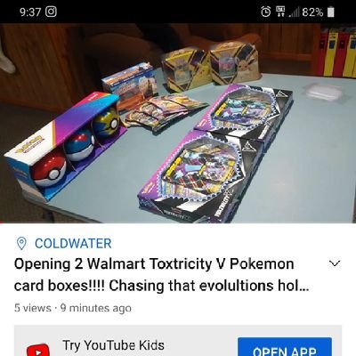 check out my YouTube videos to see me open up packs and boxes of all trading cards!!! Cardcollector4825 on youtube🔥🔥🔥