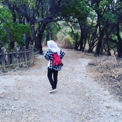 ShindyNur4's profile picture. 