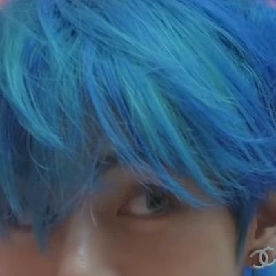 Aileban1992's profile picture. 