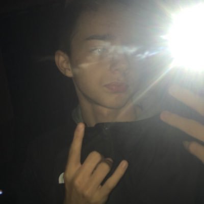 JackTB12's profile picture. tbh what is the point of twitter                   😼