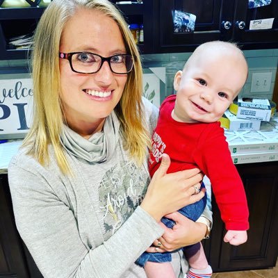 christadubson's profile picture. Wife, mother and small business supporter with a ❤️ for Jesus and the Catholic faith 🙏🧎🏻!