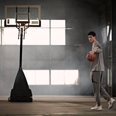 Yuta Watanabe 渡邊 雄太 レクサスとの企画 第三弾はプレー動画 僕の乗っているlcの走りをバスケ で表現してみました トリックプレーの撮影に際しては普段のプレーと変わらずに取り組めました チャレンジングな映像になっていますので 是非ご覧ください Yuta Watanabe 渡邊 雄太 レクサスとの企画 第三弾はプレー動画 僕の乗っているlcの走りをバスケ で表現してみました トリックプレーの撮影に際しては普段のプレーと変わらずに取り組めました チャレンジングな映像になっていますので 是非ご覧ください