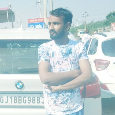 sureshpareek310's profile picture. Spareek