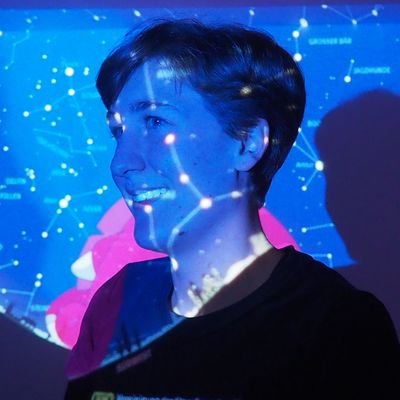 Astrophysics PhD candidate in Heidelberg, passionate about scicom and sporty activites (preferably outdoors) 🏃♀️🏊♀️🏔