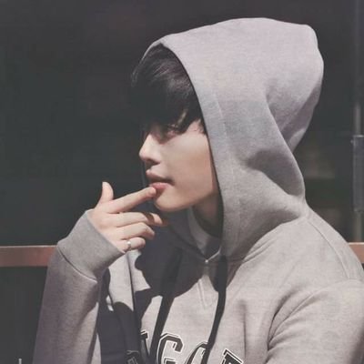 rozentillnow's profile picture. feeling coreen since '14 || 20+ || not looking for moots || dump account ‼️