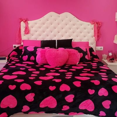 Pamela58034195's profile picture. Me gustaría  poder  tener luz en nuestros hogares. Quisiera seguir viviendo en mi barrio con la seguridad de que esta situación cambiara