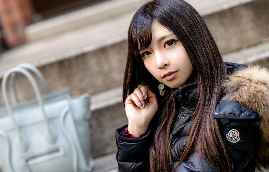 めっちゃさみしいよ~ あーあ、誰かそばにいたら、・・・ ねえ、フォーしてくれないの? いい写真見せるからさ(^_-)-☆
🍑💖👗