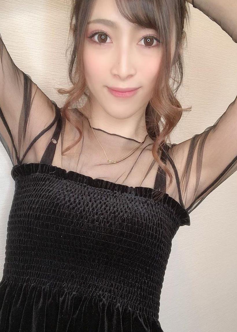彼氏のいないエッチな女性で、ぜひナンパされたい(^_-)-☆ フォーしたら、写真送ってあげる～
 👙👙💘