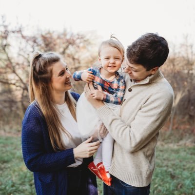 TaylorMBooker's profile picture. married 💍. 🎀 Hayden Marie . dental hygienist 💺 RIP Chico🐶 🐺Nyx