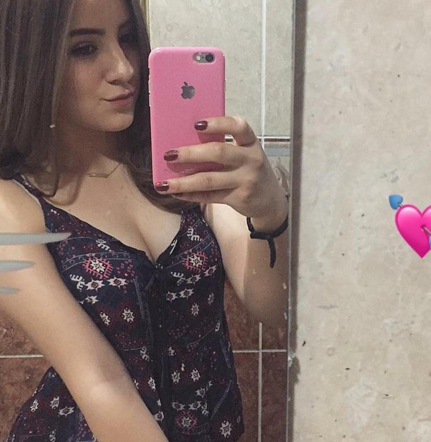 Olivia_44830's profile picture. Would you like to discover the best part of me? Add me and I´ll send you my hottest photo in Direct  😍👅💝